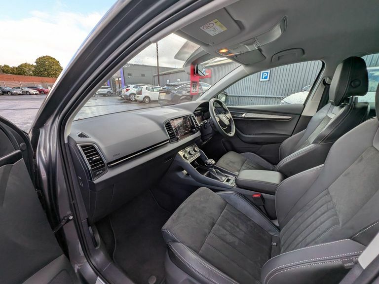 Skoda Karoq 1.5 Tsi Se L Dsg Black #28