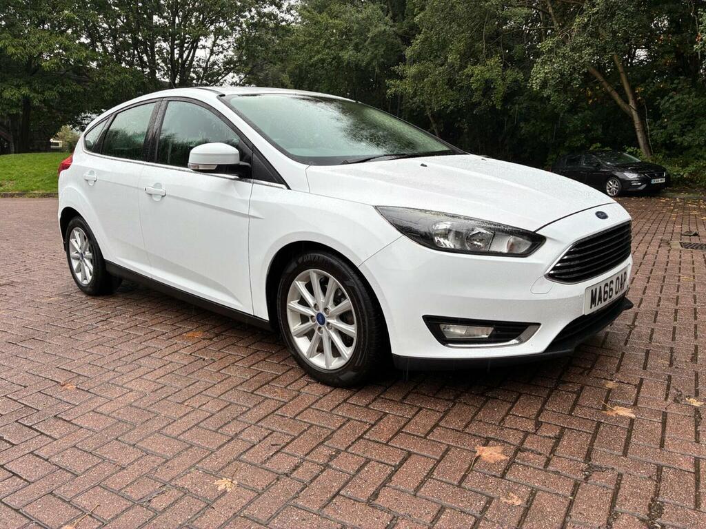 Ford Focus Hatchback 1.0T Ecoboost Titanium Euro 6 Ss MA66OAP White #2