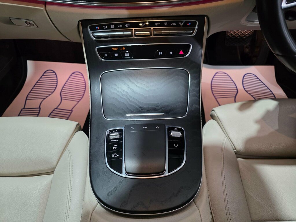 Mercedes-Benz E Class E320 White #9