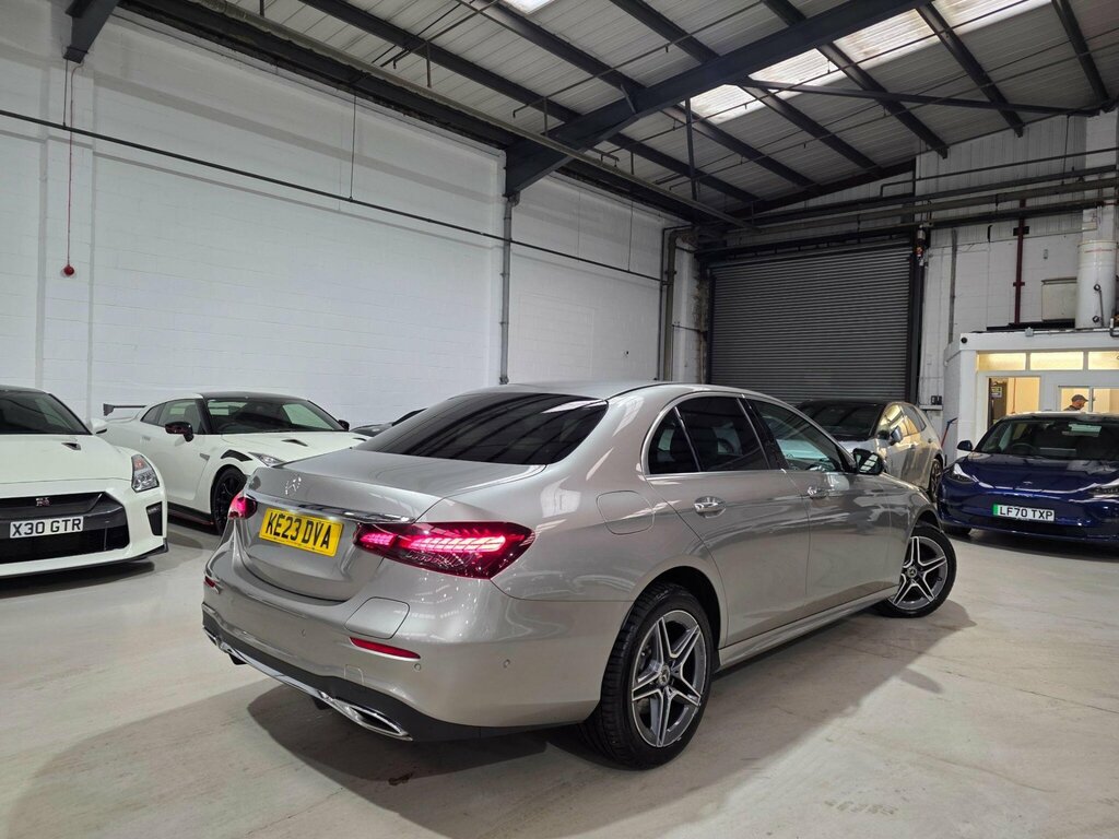 Mercedes-Benz E Class E320 White #28