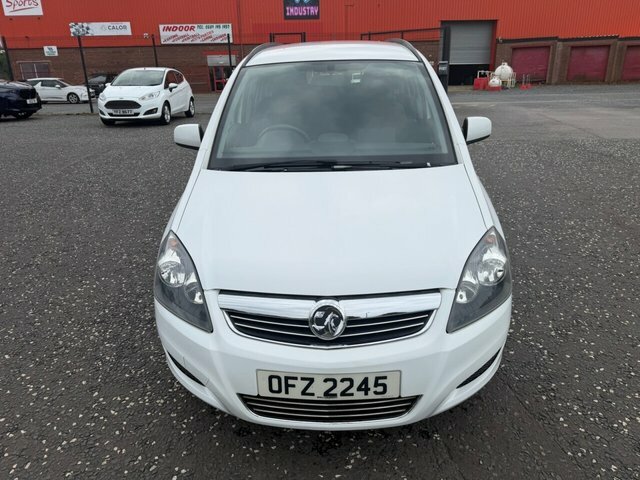 Vauxhall Zafira 1.6 16V Exclusiv Mpv Euro 5 115 OFZ2245 White #2