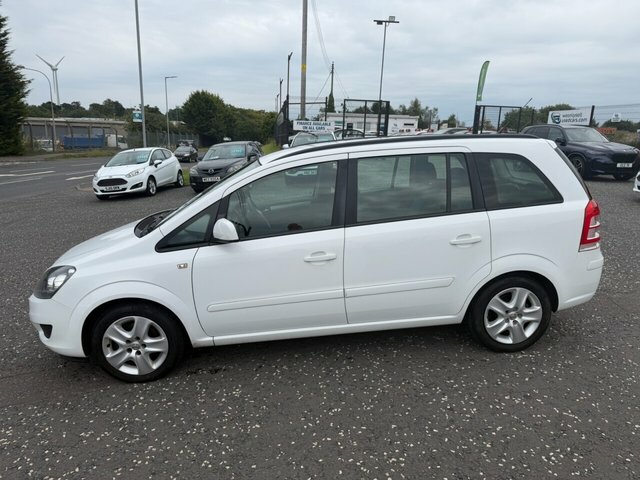 Vauxhall Zafira 1.6 16V Exclusiv Mpv Euro 5 115 OFZ2245 White #4