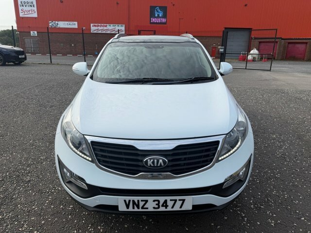 Kia Sportage 1.7 Crdi Ecodynamics 2 Suv 2Wd E VNZ3477 White #2
