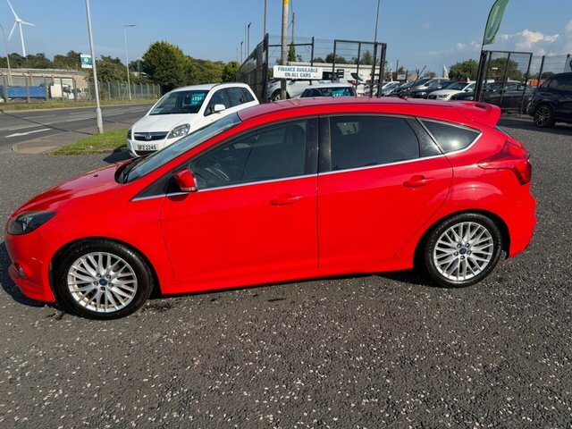 Ford Focus 1.0T Ecoboost Zetec S Hatchback HRZ3930 Red #4