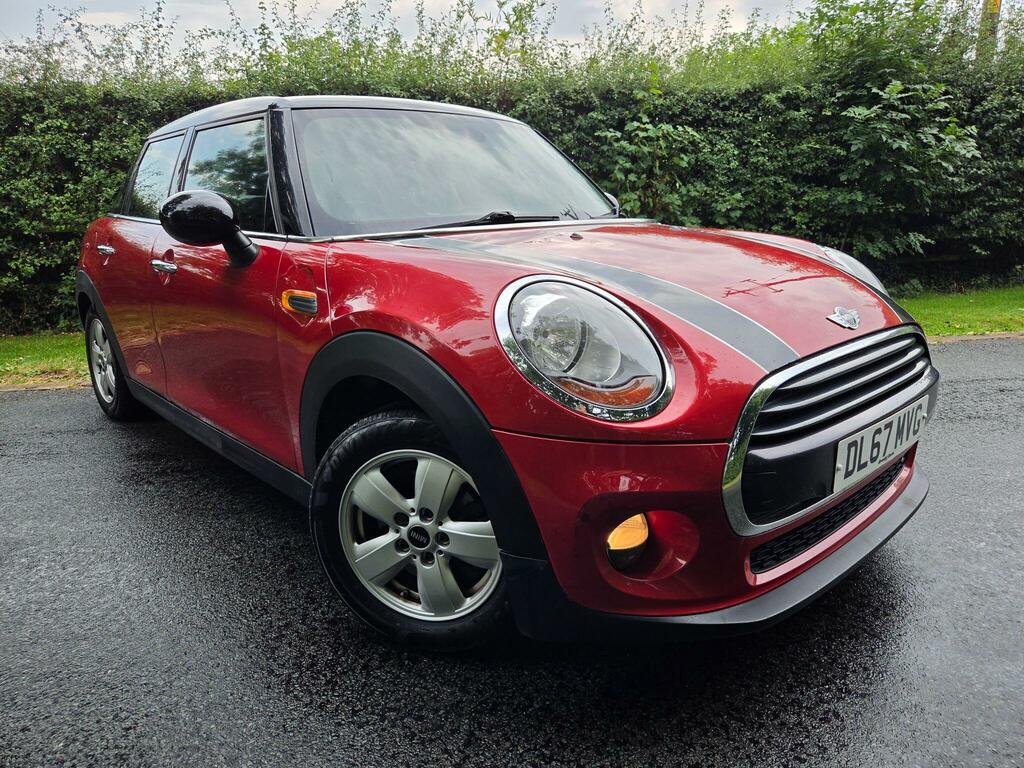 Mini Hatch 1.5 Cooper D Euro 6 Ss DL67MVG Red