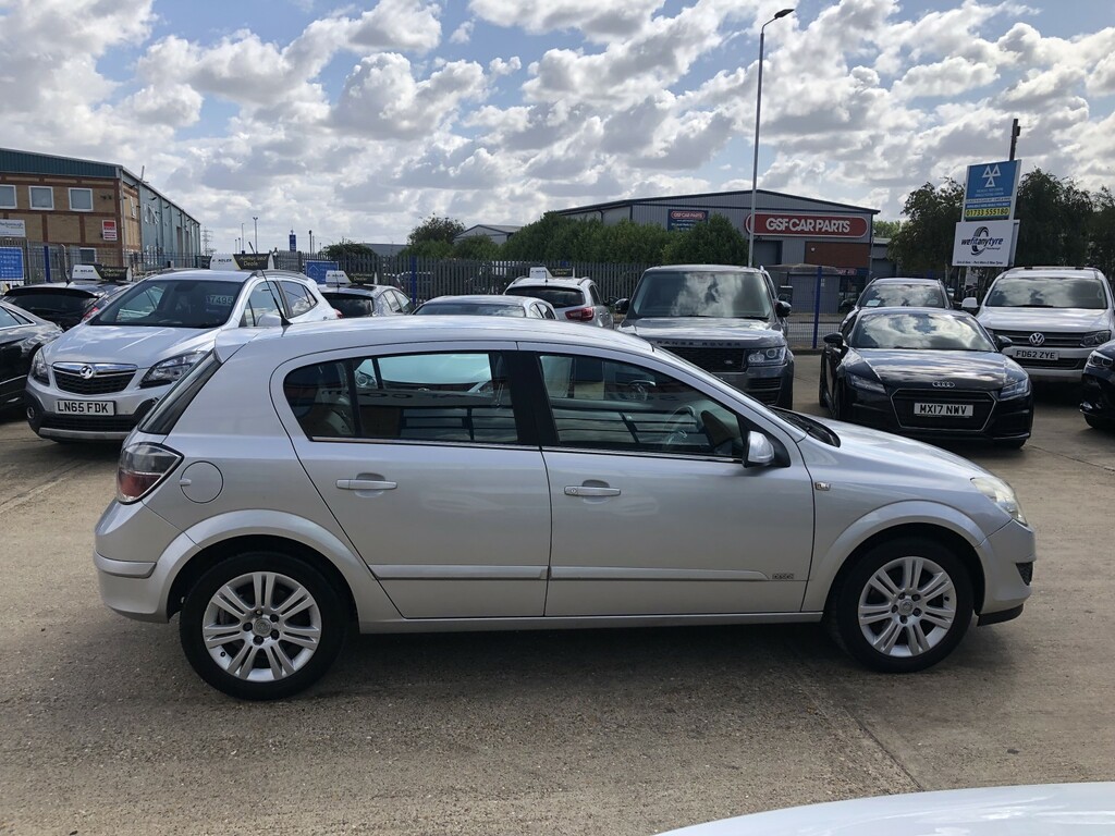 Vauxhall Astra 1.8I Sport Twin Top Beige #11