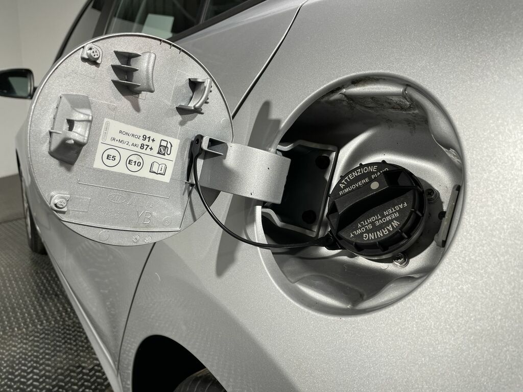 Kia RIO Grey #15