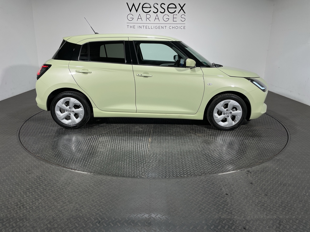 Suzuki Swift Motion Mhev CV74OOY Yellow #5