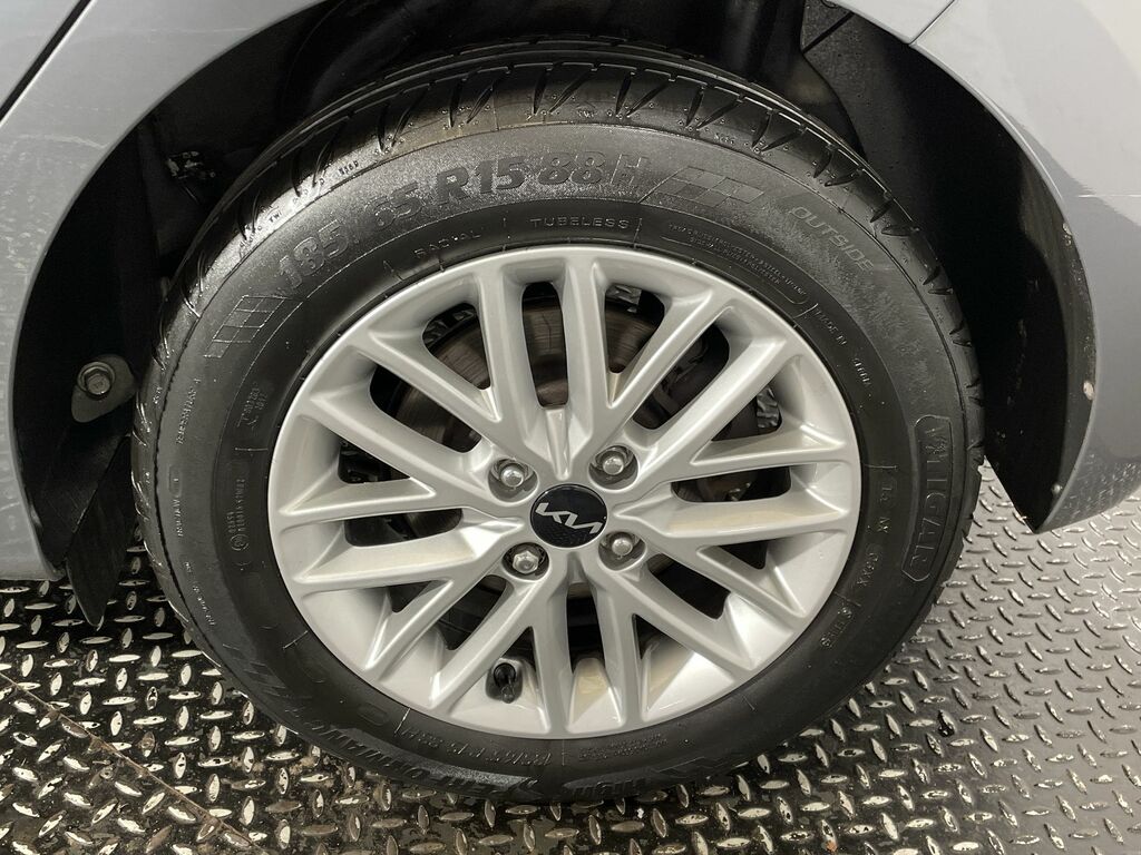 Kia RIO 1.2 Dpi 2 White #41