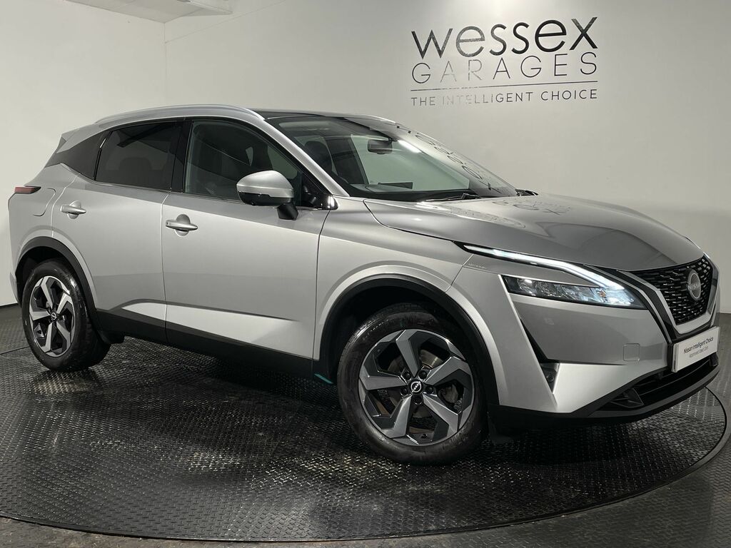 Nissan Qashqai 1.3 Dig-t Mh 158 N-connecta Xtronic Silver