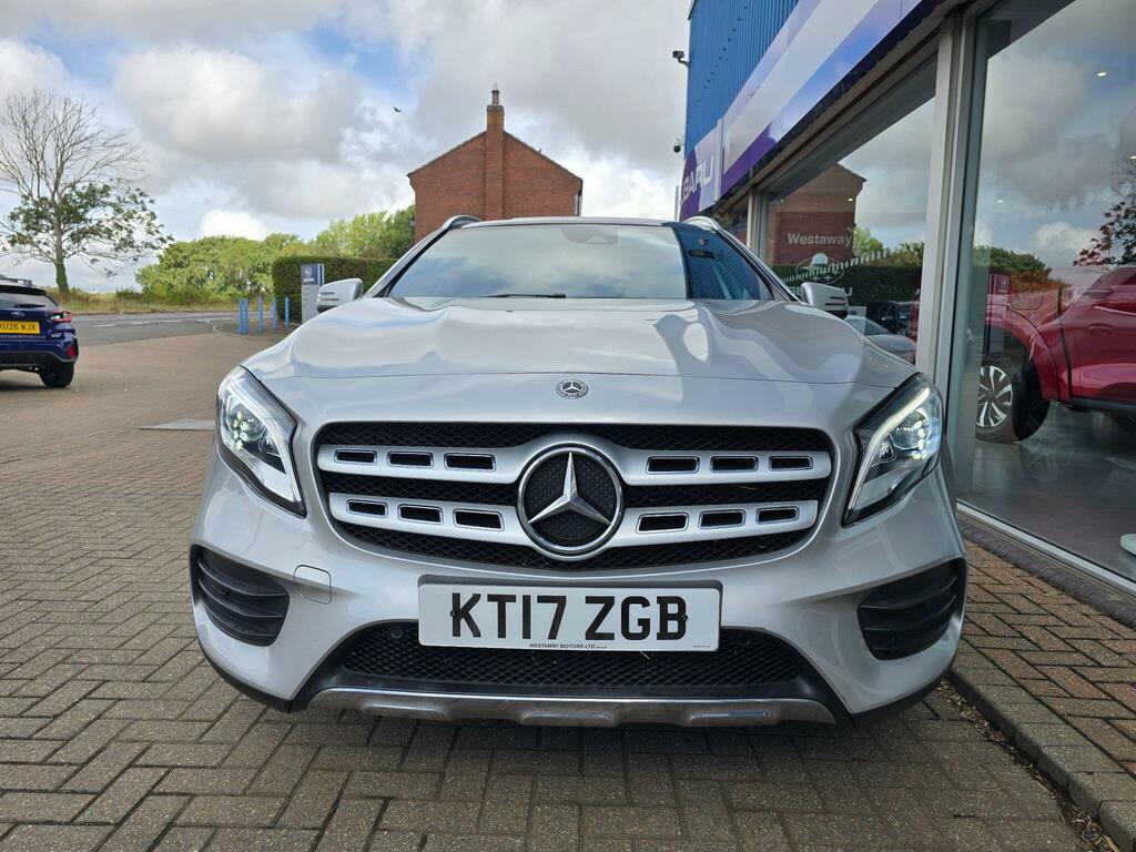 Mercedes-Benz GLA Class Gla 200D Amg Line Premium Plus Silver #5
