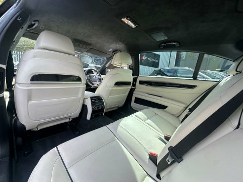 BMW 7 Series Automatic Black #19