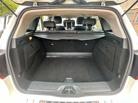 Mercedes-Benz B Class Hatchback Blue #36