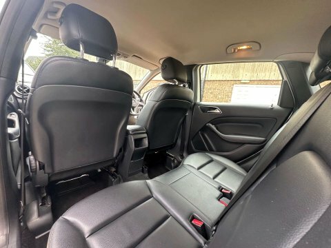 Mercedes-Benz B Class Hatchback Blue #15