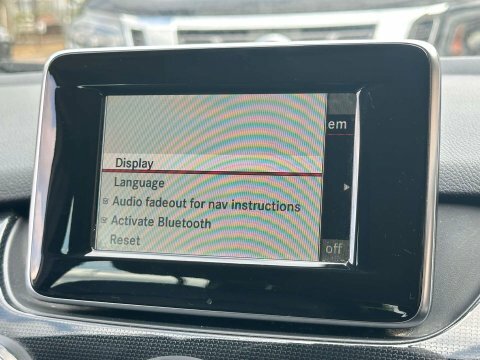 Mercedes-Benz B Class Hatchback Blue #34