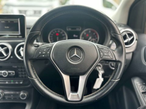 Mercedes-Benz B Class Hatchback Blue #21
