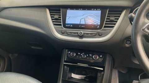 Vauxhall Grandland X Hatchback Grey #7
