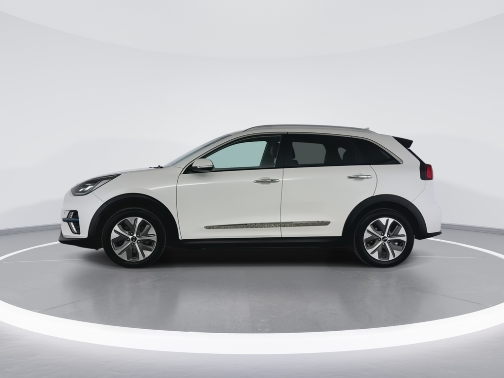 Kia e-Niro 150Kw 4 64Kwh NV21OLH White #5