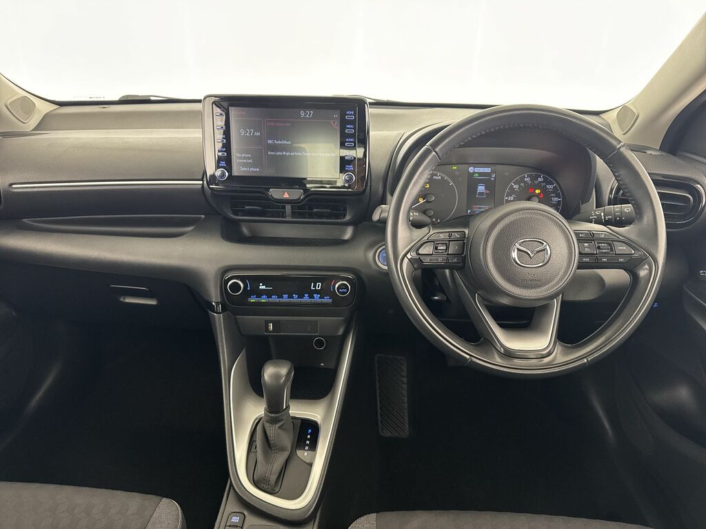 Mazda 2 Se-l White #19