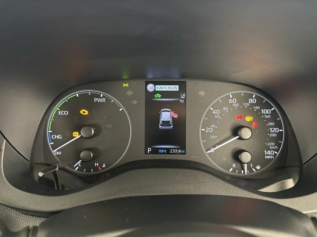 Mazda 2 Se-l White #12
