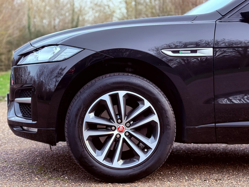 Jaguar F-Pace V6 S Awd Black #24