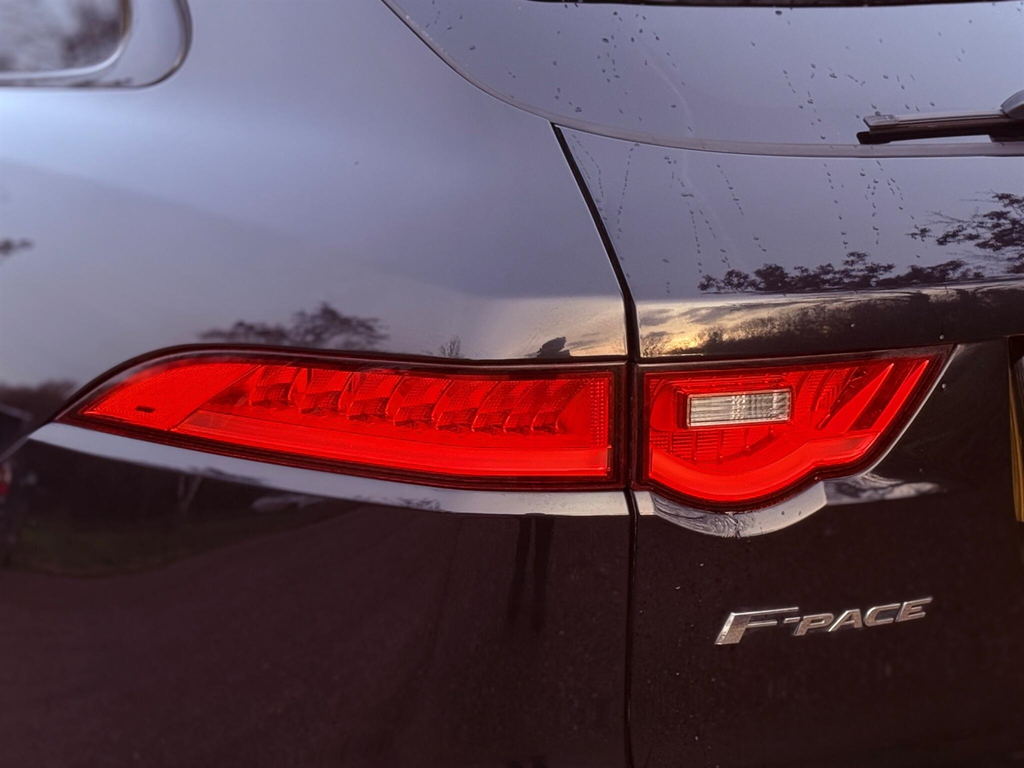 Jaguar F-Pace V6 S Awd Black #29