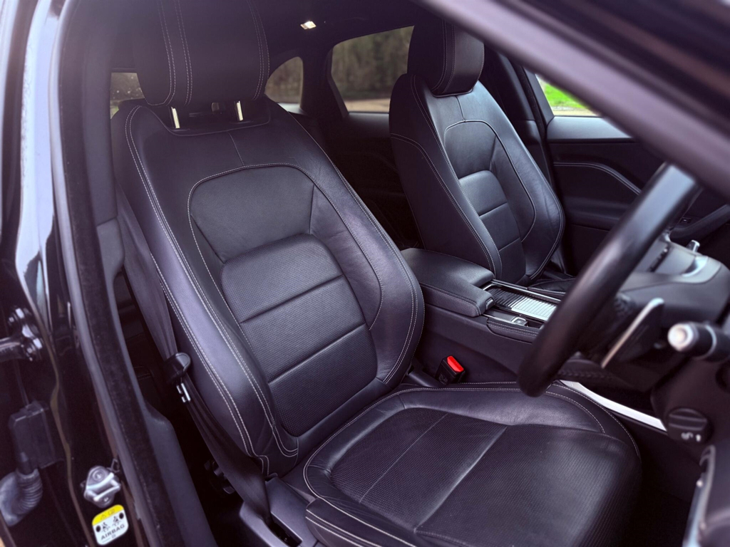 Jaguar F-Pace V6 S Awd Black #19