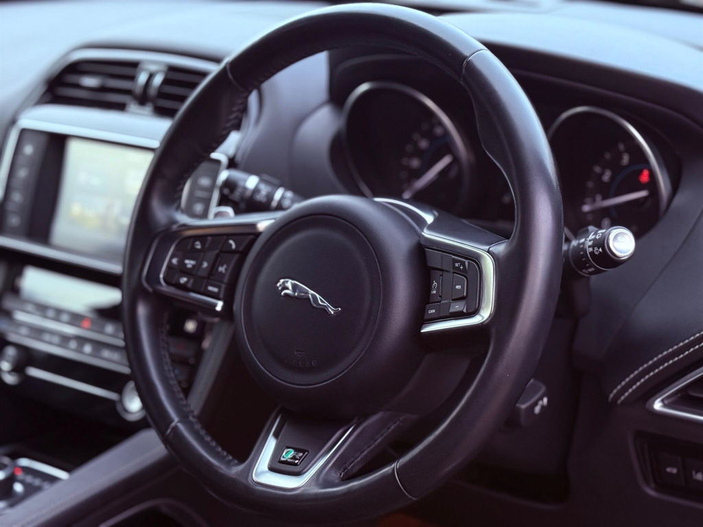 Jaguar F-Pace V6 S Awd Black #12