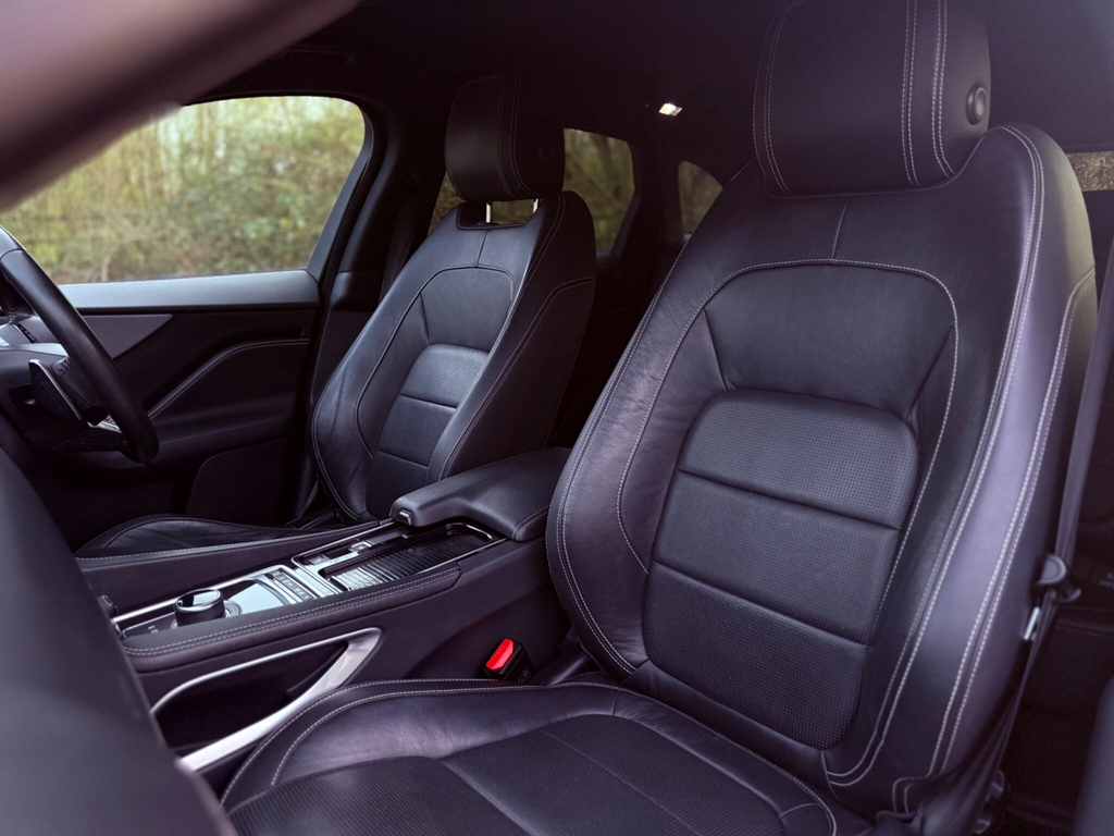 Jaguar F-Pace V6 S Awd Black #23