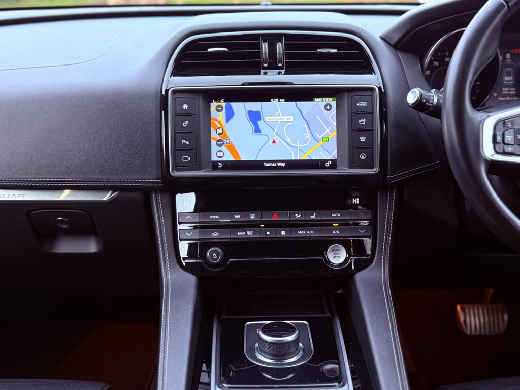 Jaguar F-Pace V6 S Awd Black #21