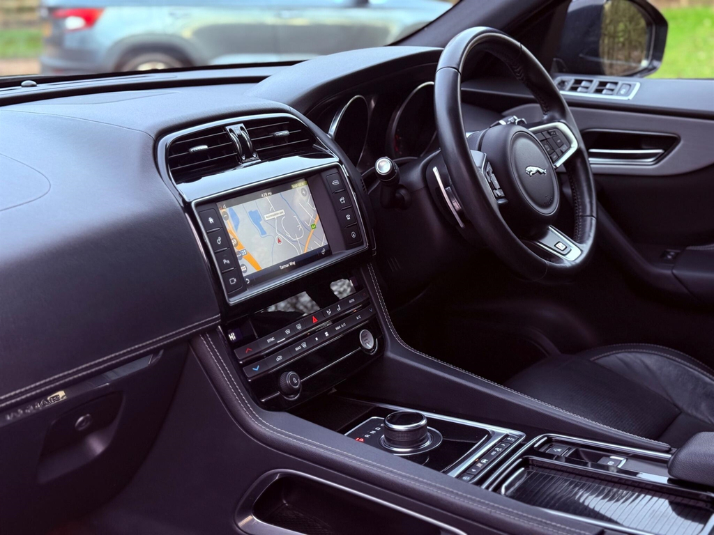 Jaguar F-Pace V6 S Awd Black #39