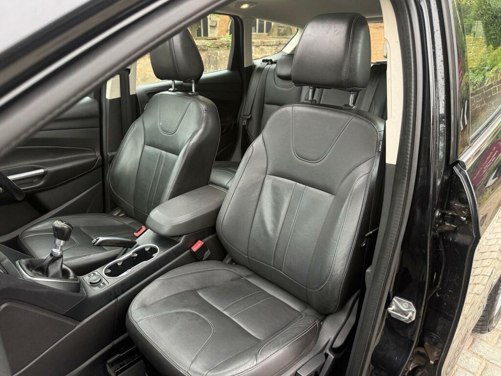 Ford Kuga 2.0 Zetec Tdci 138 Bhp White #14