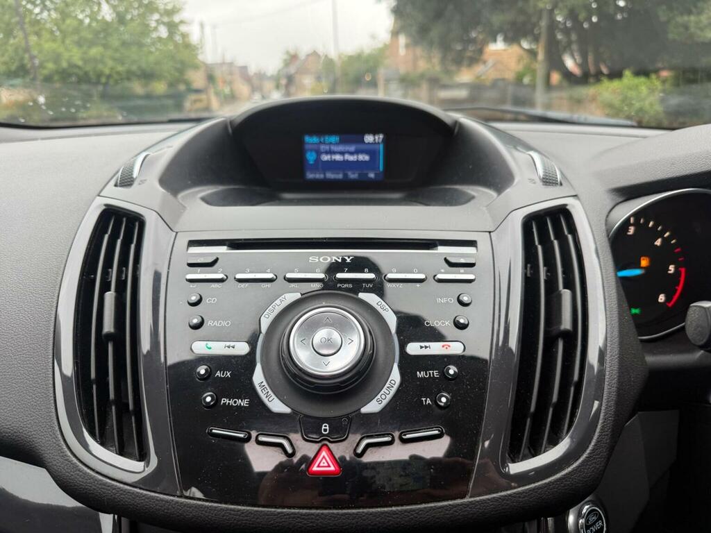 Ford Kuga 2.0 Zetec Tdci 138 Bhp White #19