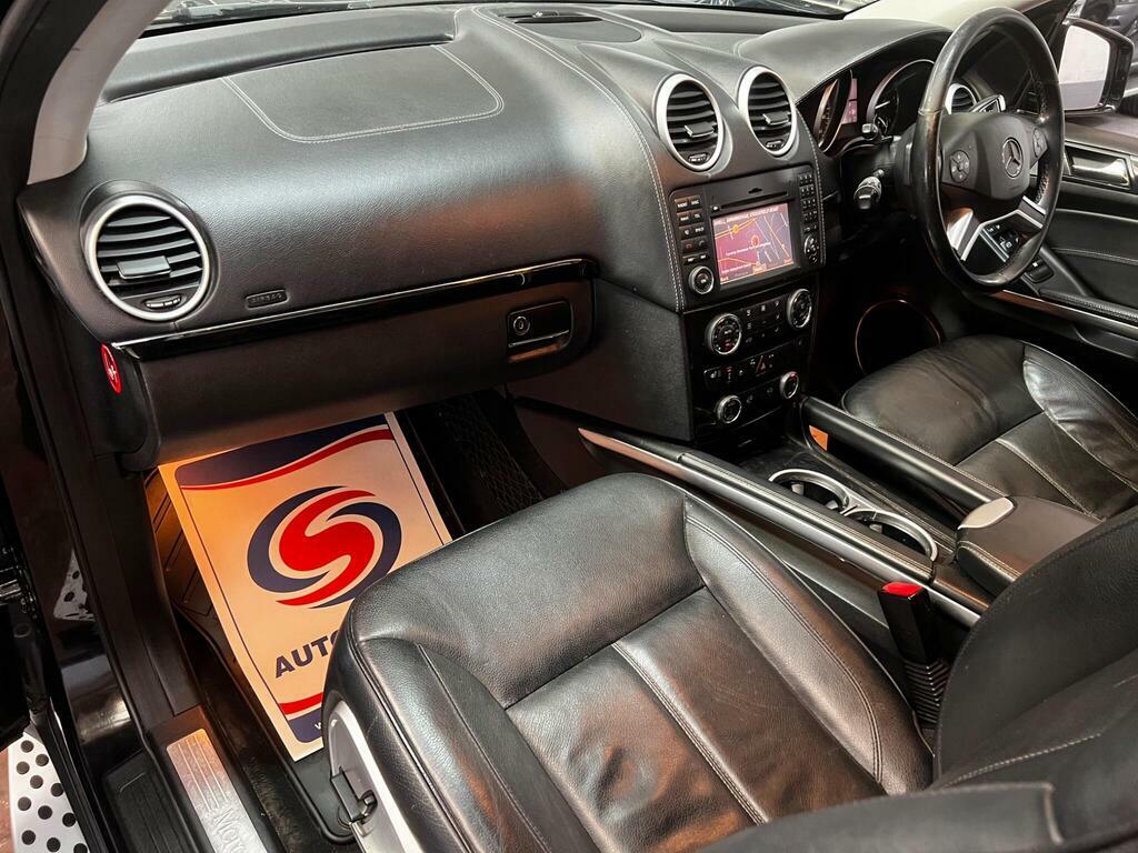 Mercedes-Benz GL Class Diesel Brown #17