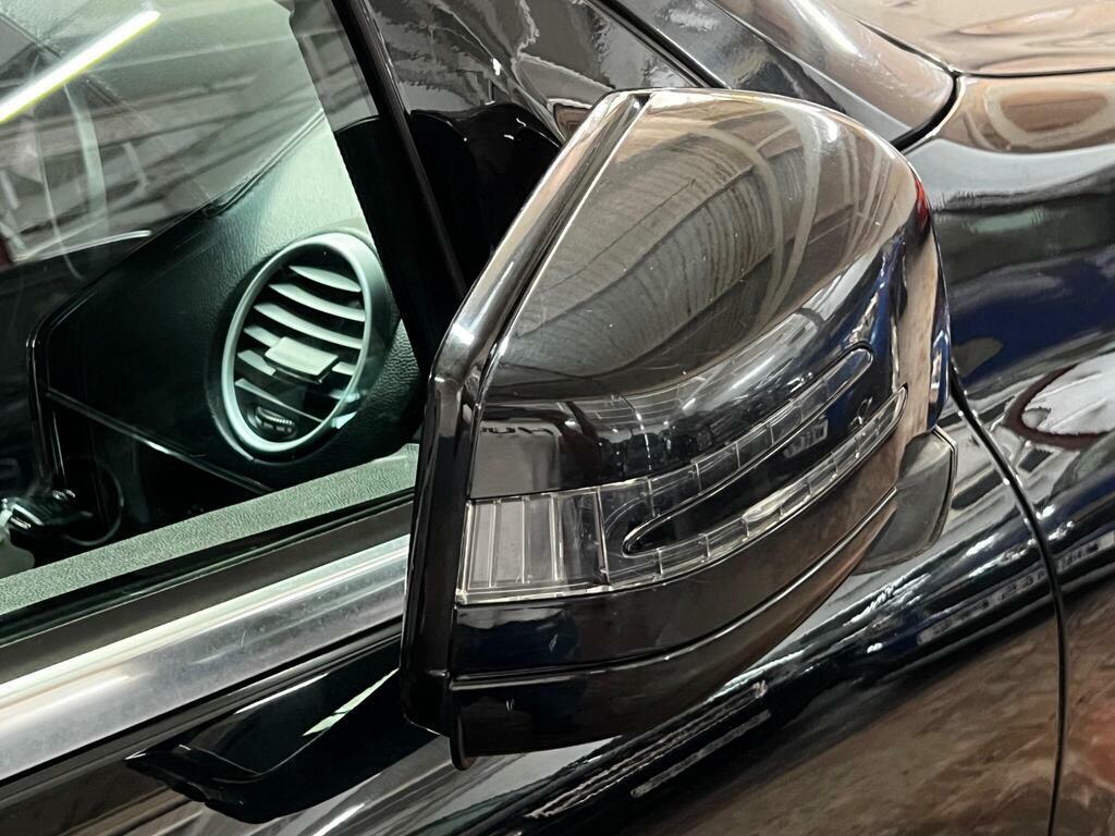 Mercedes-Benz GL Class Diesel Brown #23
