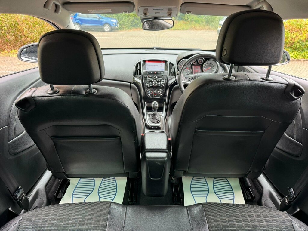 Vauxhall Astra Hatchback Black #26