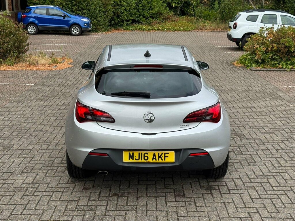 Vauxhall Astra Hatchback Black #14