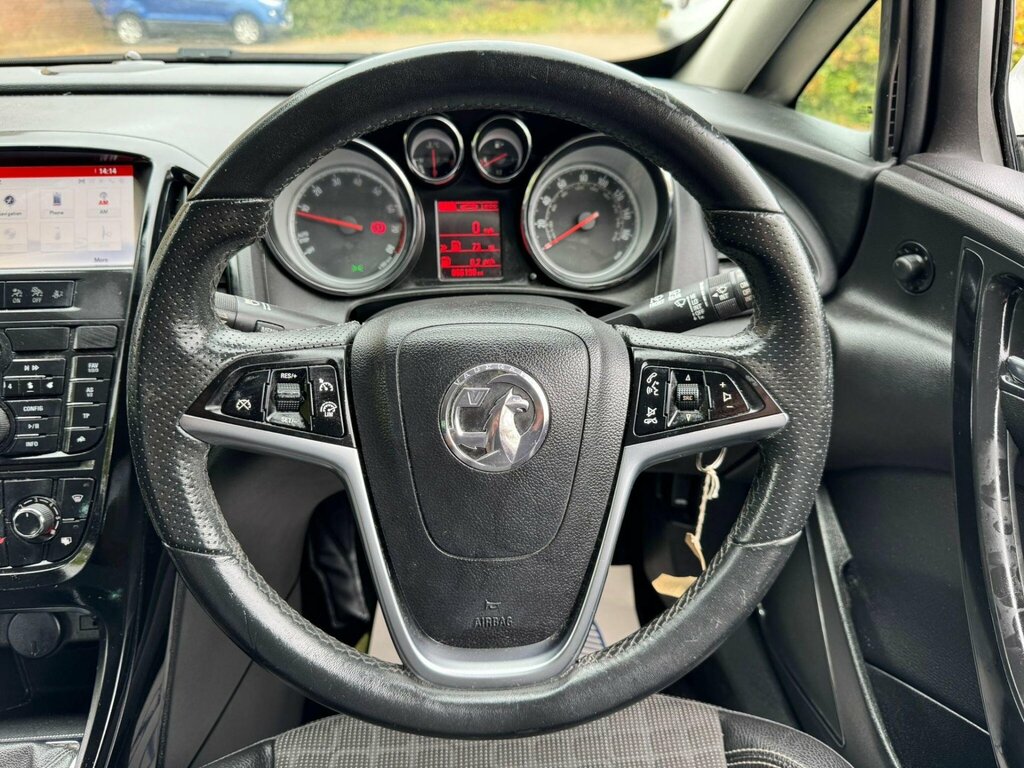 Vauxhall Astra Hatchback Black #34