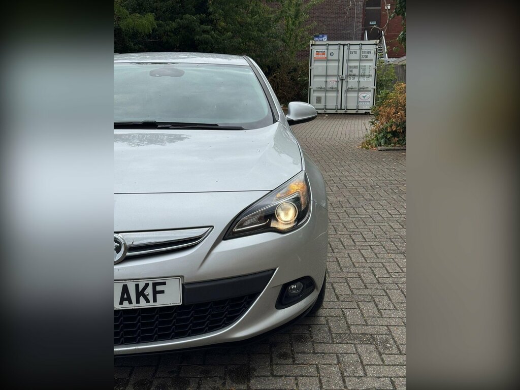 Vauxhall Astra Hatchback Black #10