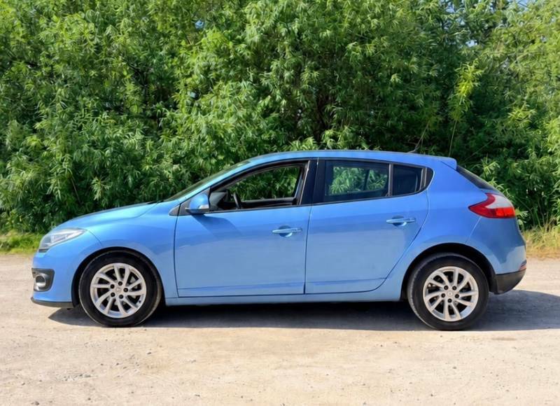 Renault Megane 1.5 Dci Dynamique Tomtom Energy - 2014 14 Blue #2