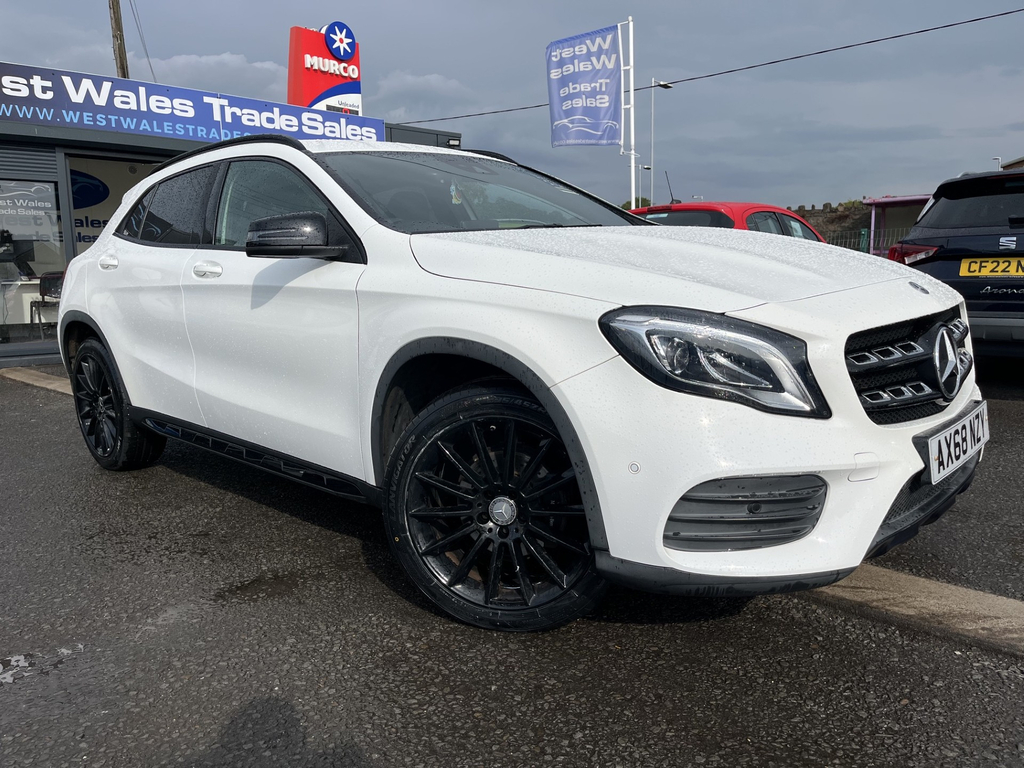 Mercedes-Benz 200 Gla D 4Matic Amg Line Premium