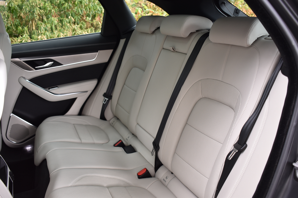 Jaguar F-Pace R-dynamic Se Black Black #25