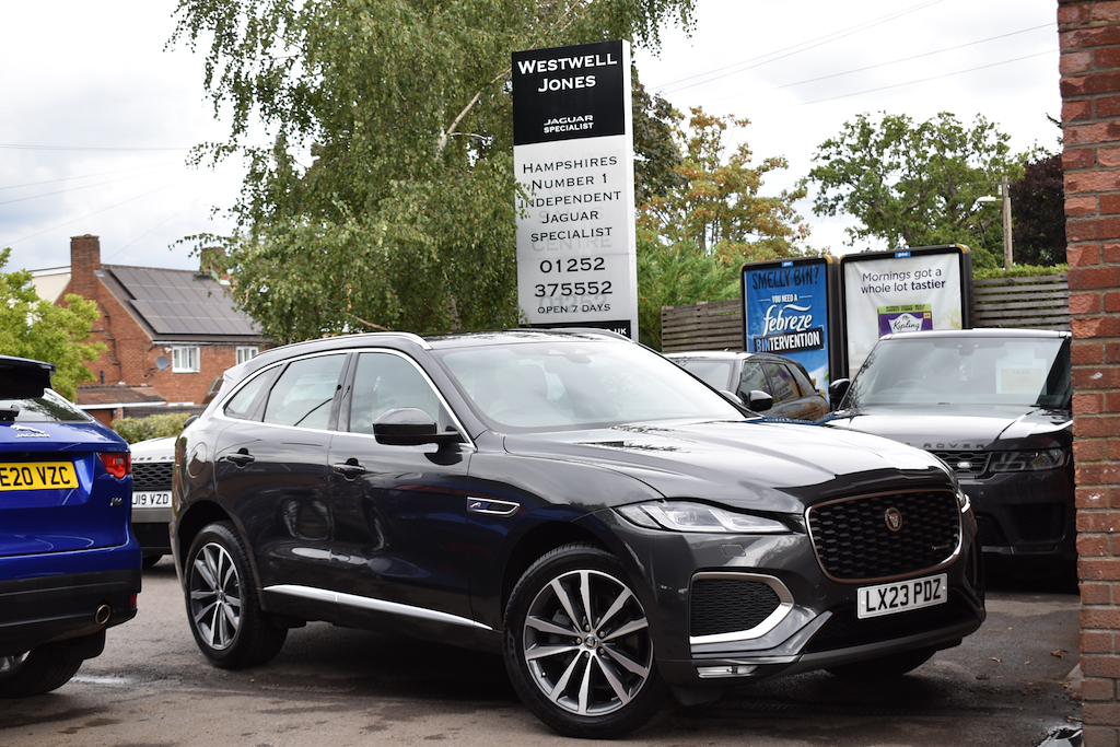 Jaguar F-Pace R-dynamic Se Black Black #16