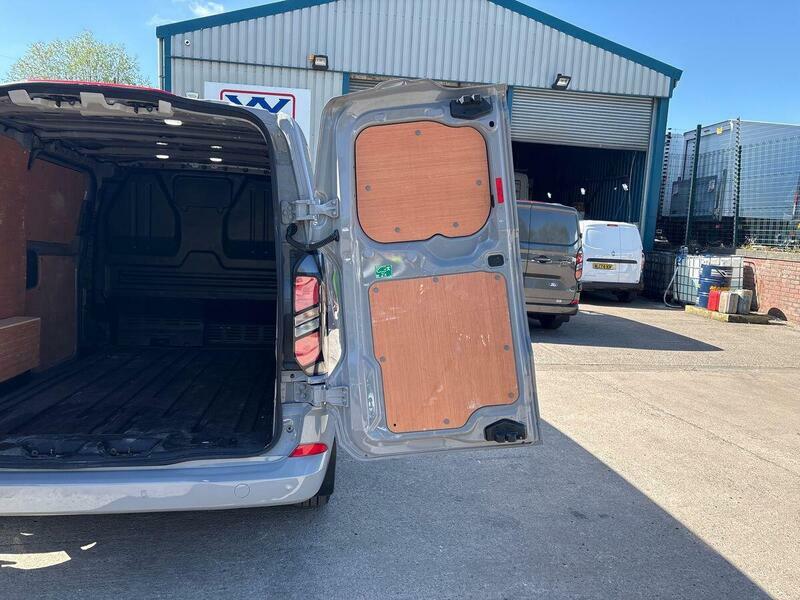 Ford Transit Custom Transit Custom 300 Silver #45
