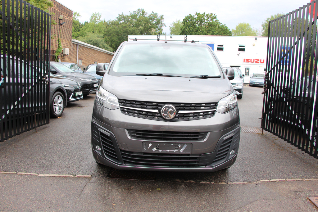 Vauxhall Vivaro Td 3100 Sportive L1 H1 120 Fsh, Finance From 8.