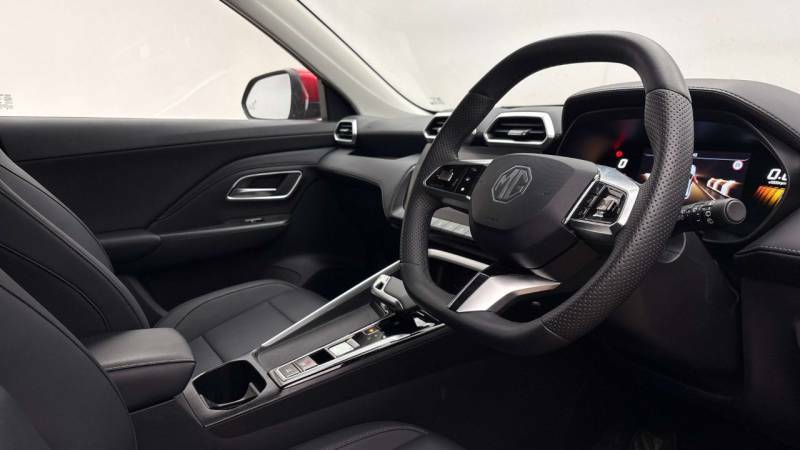 MG ZS Hybrid Trophy - 2025 75 LC75YNM Red #4