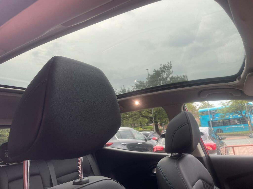 Renault Kadjar S Edition Red #4