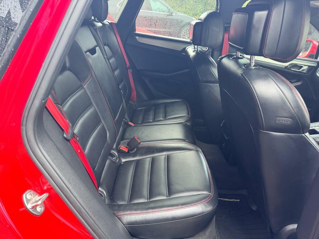 Porsche Macan Suv Black #12