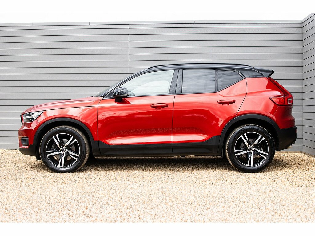 Volvo XC40 D4 R-design OU68GTF Red #5