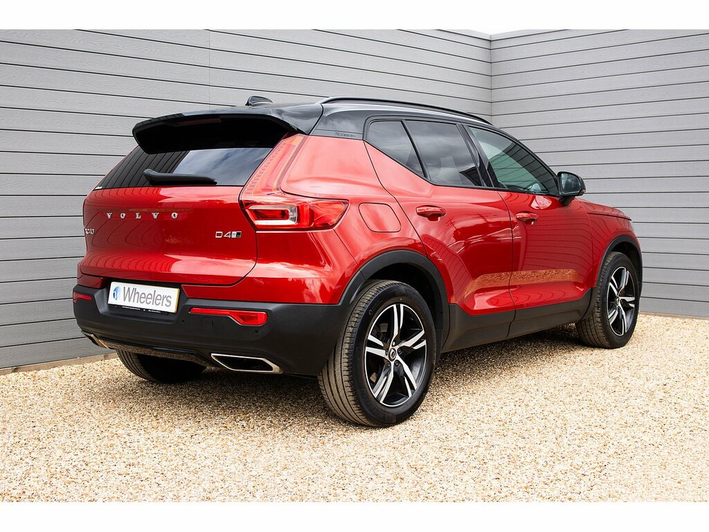 Volvo XC40 D4 R-design OU68GTF Red #3